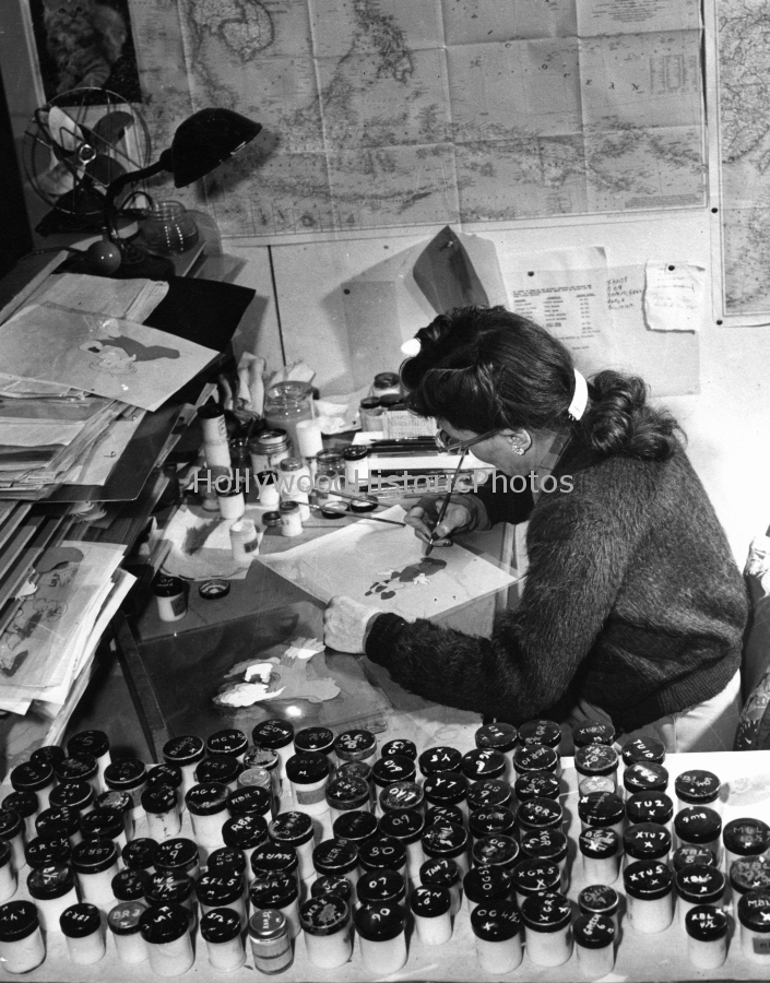 Walter Lantz Productions 1943 Universal Studios Cartoon  Paint Dept..jpg